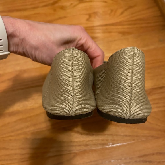 EUC MIA “Corrine” fabric flat - size 9 - Picture 4 of 7